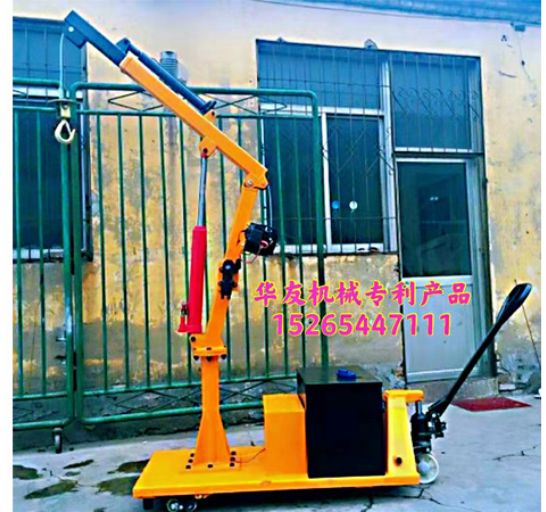 點擊查看詳細(xì)信息<br>標(biāo)題：裝車卸貨用小吊機 閱讀次數(shù)：2888